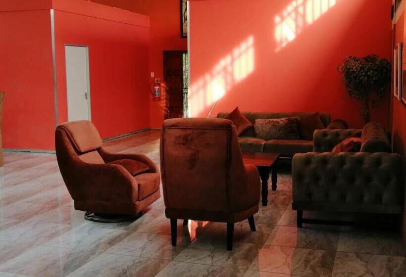 הוסטל Zig Zag Self Catering Accommodation