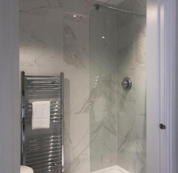 צימר Tuppenhurst Barn