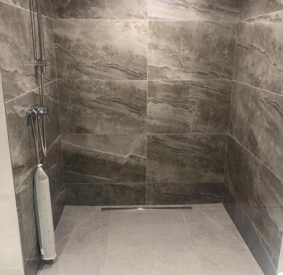 צימר Tuppenhurst Barn