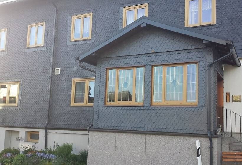 Gasthaus & Pension Am Rennsteig