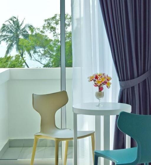 Отель Avi Pangkor Beach Resort