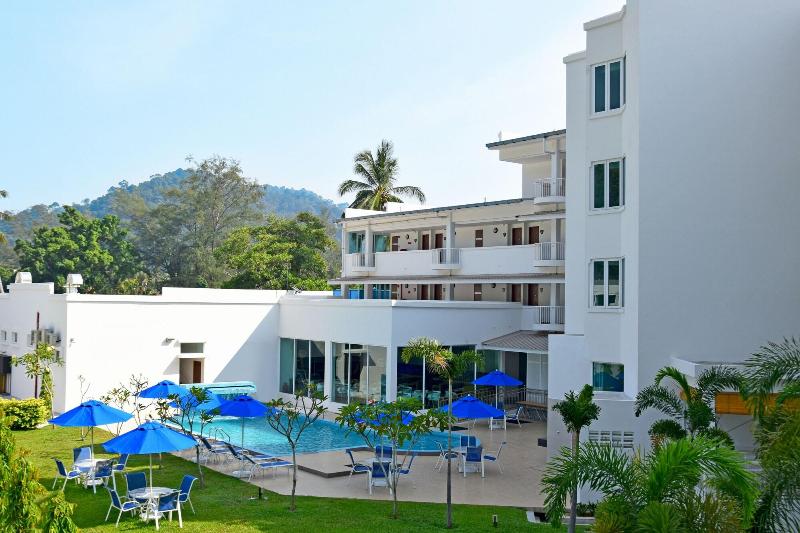 Отель Avi Pangkor Beach Resort