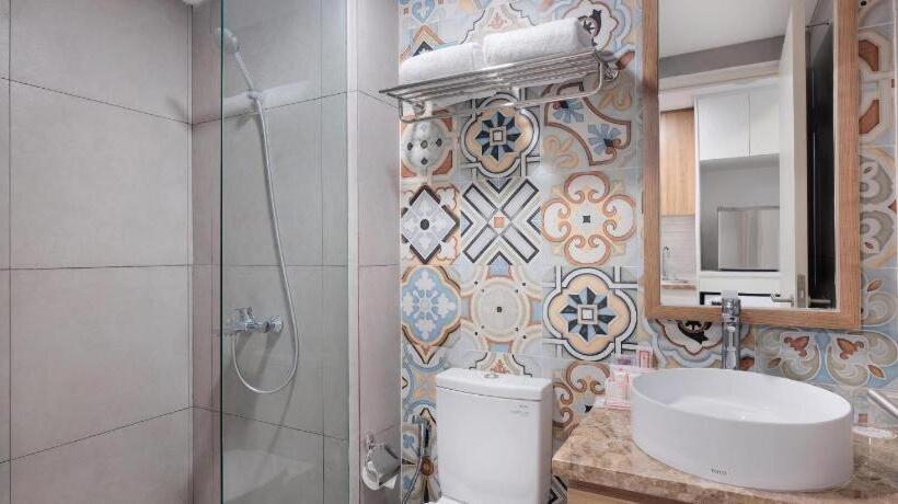 Отель Fika Rooms Tangerang By Skandinavia