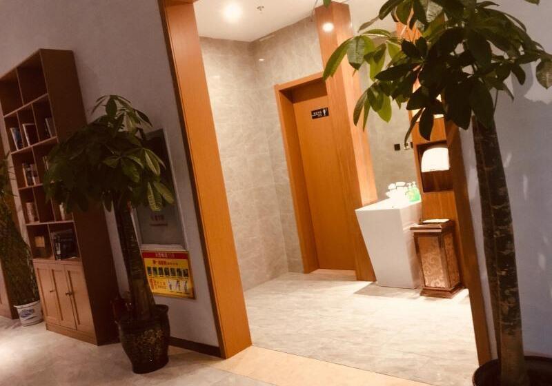 فندق Greentree Eastern Xiangyang Zhongyuan Xi Road