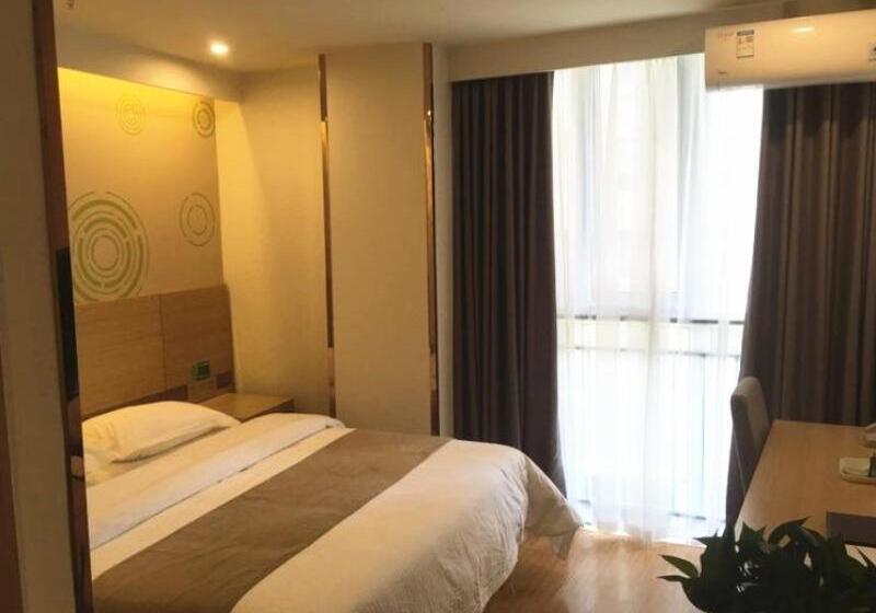 호텔 Greentree Inn Chengde Development Zone University City Express