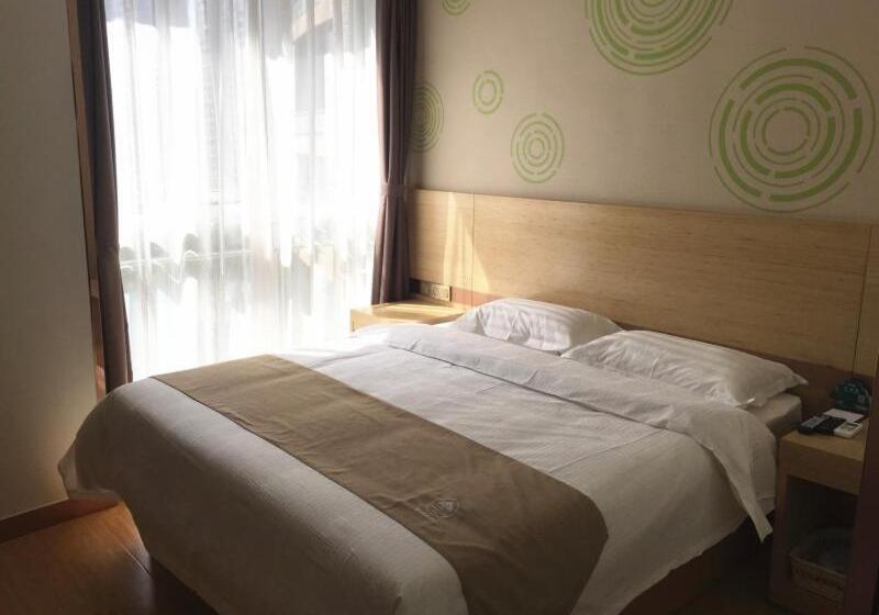 호텔 Greentree Inn Chengde Development Zone University City Express