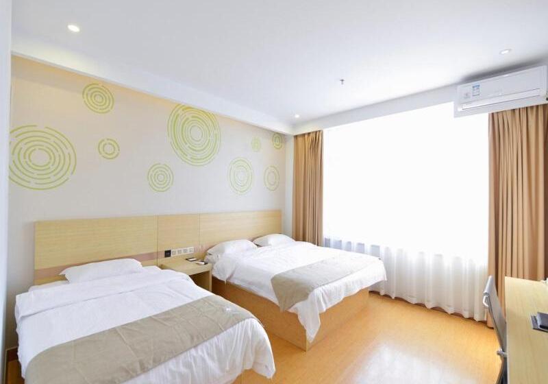 בית מלון כפרי Greentree Inn Dalian Dalian North Railway Station Express