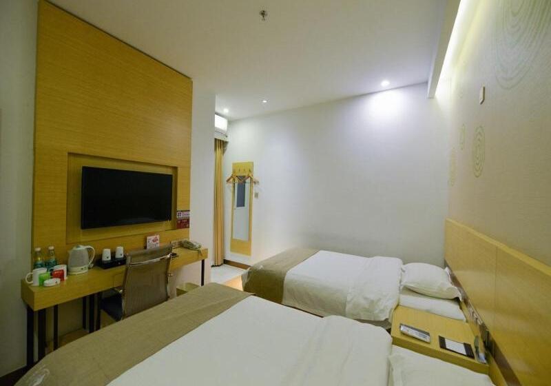 בית מלון כפרי Greentree Inn Dalian Dalian North Railway Station Express