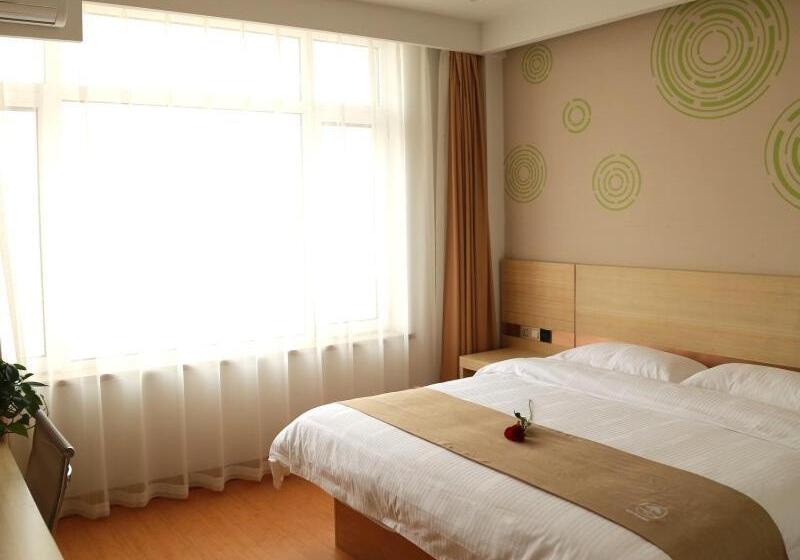 בית מלון כפרי Greentree Inn Dalian Dalian North Railway Station Express