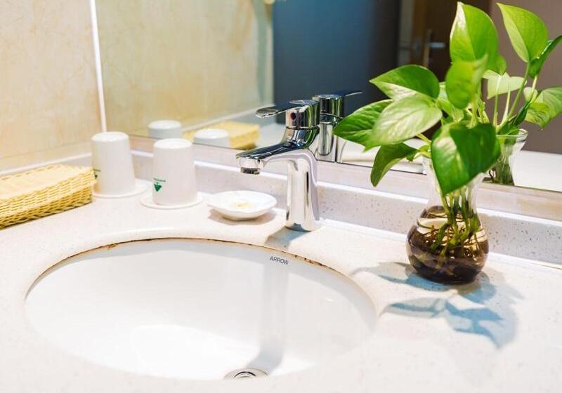 ホテル Greentree Inn Huzhou Zhili Fortune Plaza Wuxing Avenue Express