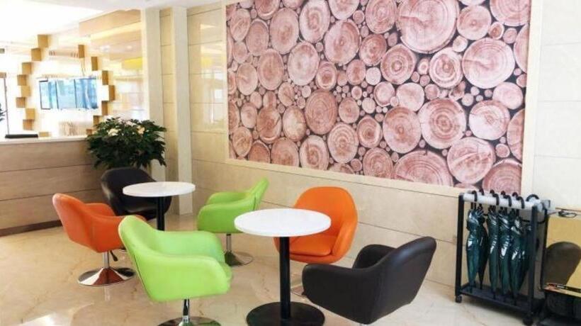 فندق Greentree Inn Urumqi Airport Tianyi International City