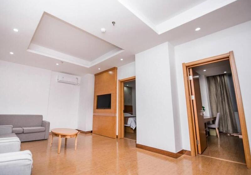 Отель Greentree Inn Xuchang Yucheng County Ziyun Avenue Business