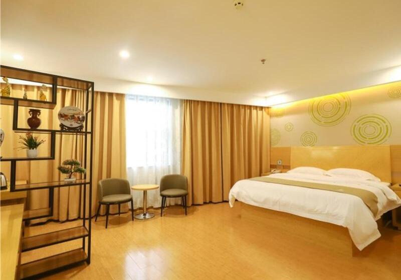 Hotelli Greentree Inn Yichun Development Zone Bus Terminal Express