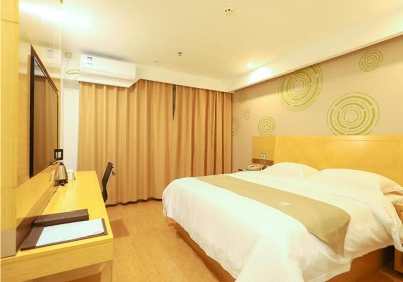 Hotelli Greentree Inn Yichun Development Zone Bus Terminal Express