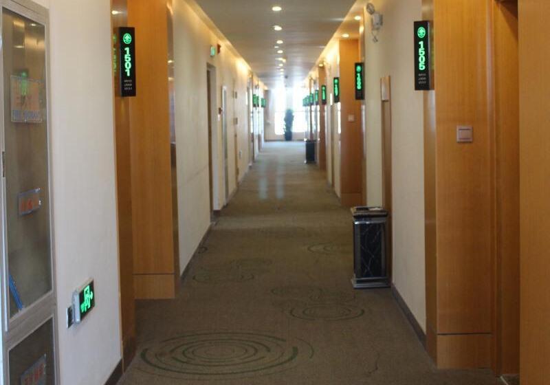 酒店 Greentree Inn Zhenjiang Dagang New District Tonggang Road Butterfly Square