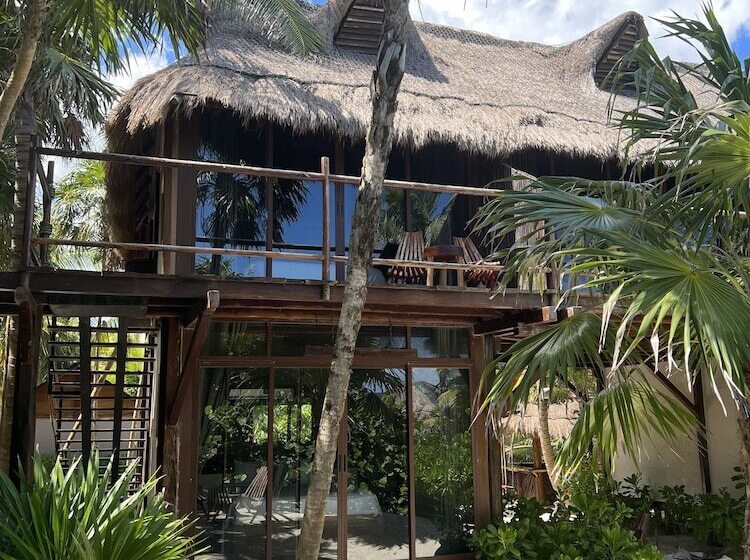 هتل Libelula Tulum Beachfront