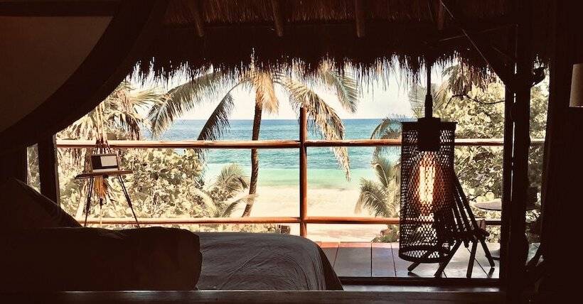 هتل Libelula Tulum Beachfront