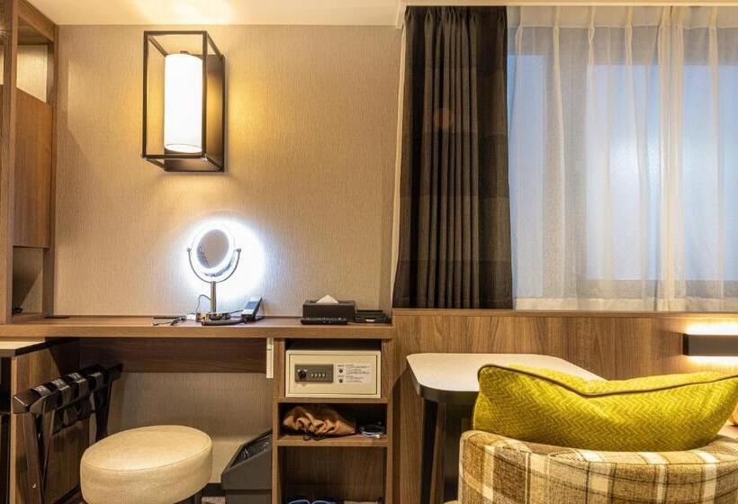 Отель Meitetsu Inn Shinosakaeki Higashiguchi