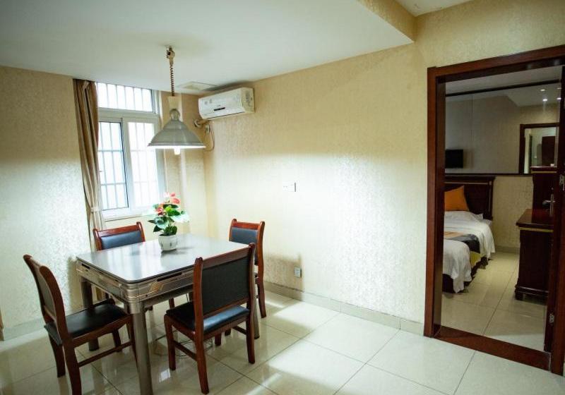 Отель Shell Hefei Chaohu Railway Station Wanda Plaza