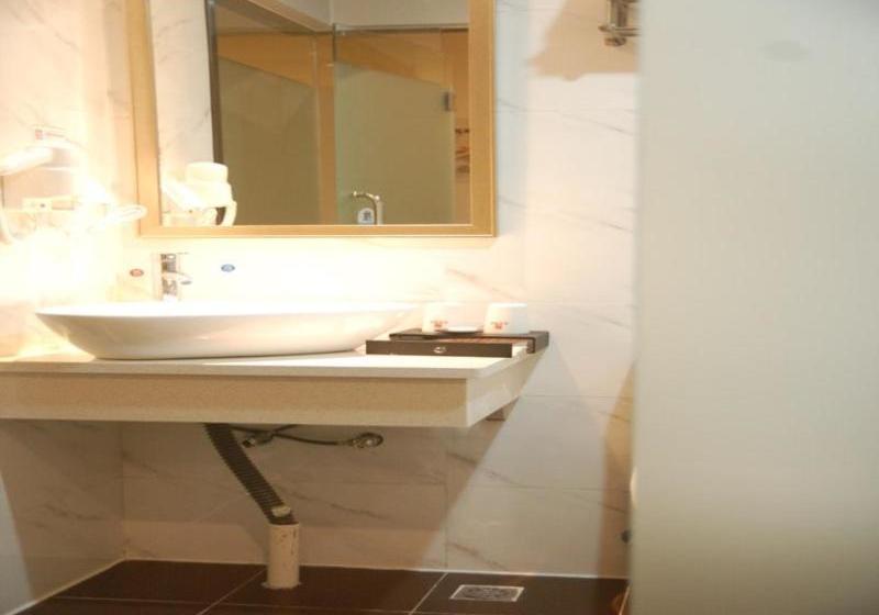 هتل Shell Wuhan City Wuhan University