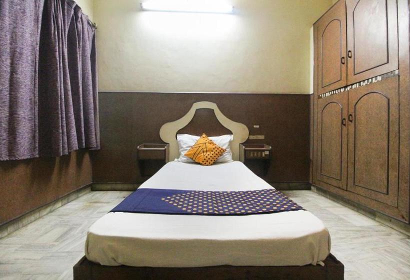 호텔 Spot On 62694  Maruthi