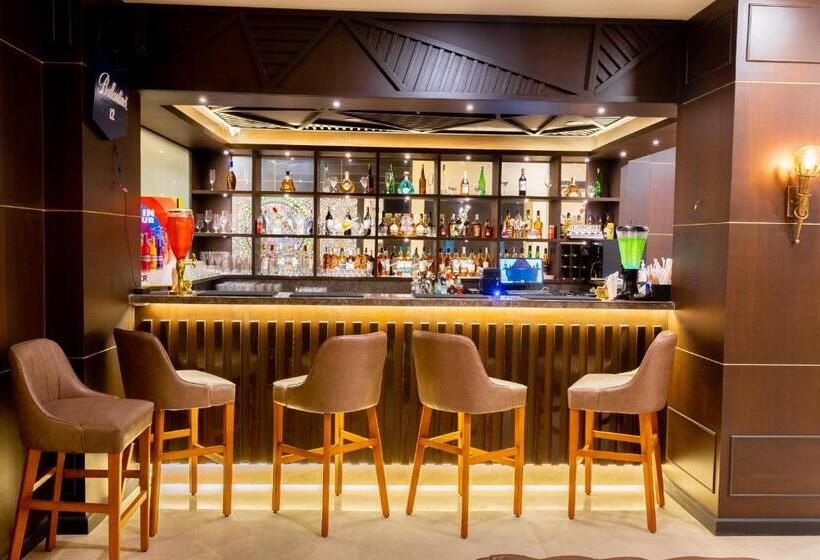 فندق Vivanta Jamshedpur, Golmuri