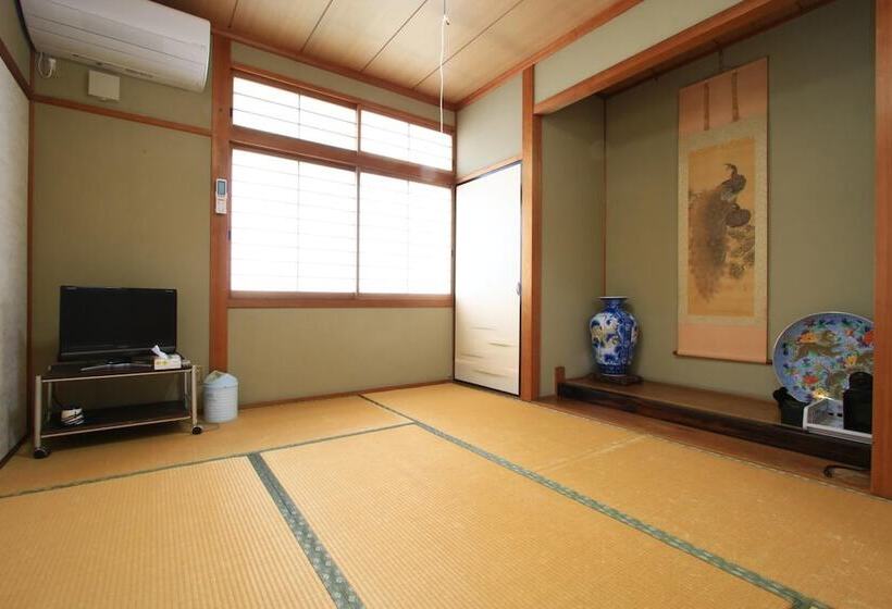 Komuroya Ryokan
