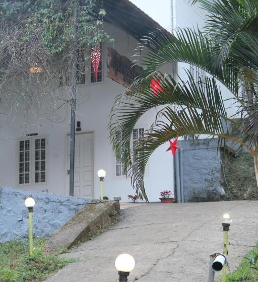 Пансион Mangosteen Holidays