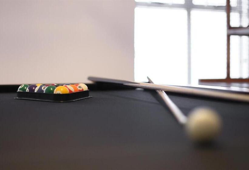 פנסיון The Lookout Guest House