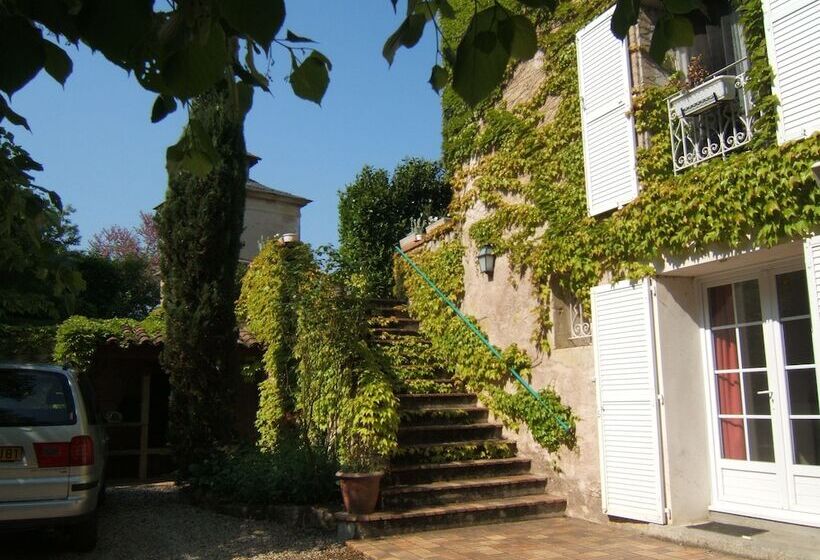 ベッドアンドブレックファースト Chambres D'hôtes Domaine D'en Baleux