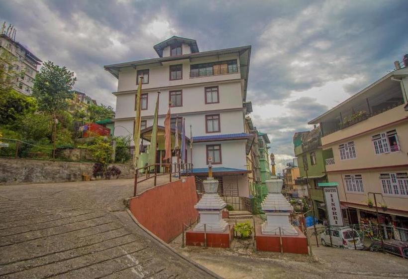 Capital O 63520 Hotel Innori