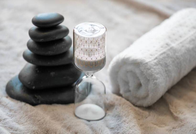 فندق Du Roi & Spa By Sowell Collection