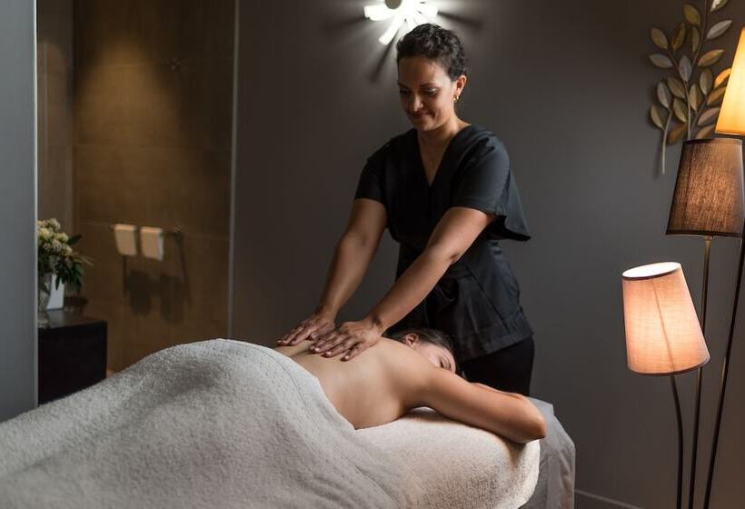 فندق Du Roi & Spa By Sowell Collection