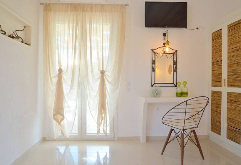 ホテル Hawk Stone