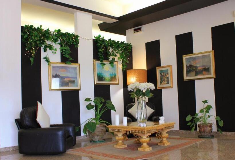 ホテル Nuovo Sole Hns