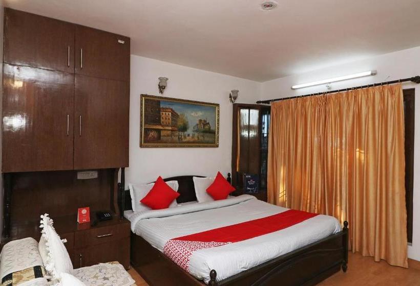 בית מלון כפרי Oyo 22268 The Janvi Cottage