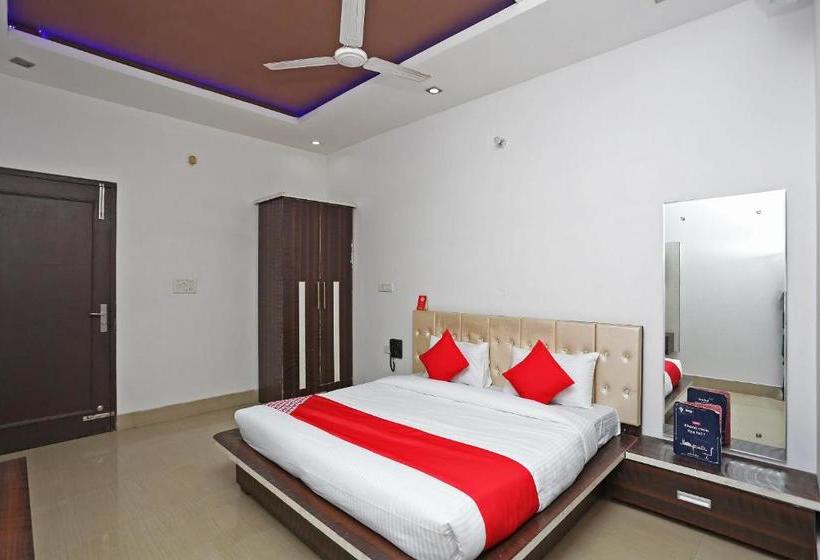 בית מלון כפרי Oyo 28227  Abhinandan