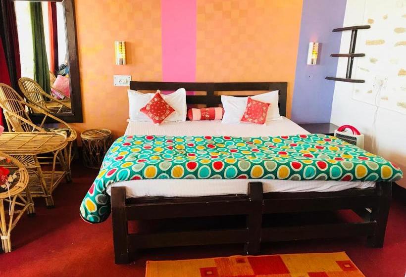 בית מלון כפרי Pailaaag Orchard & Restaurant