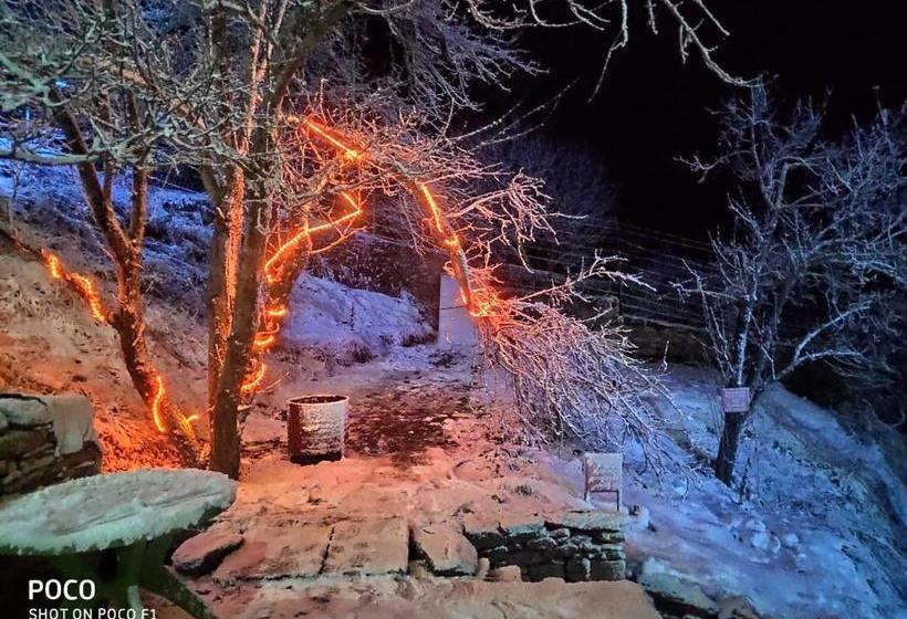 فندق Pailaaag Orchard & Restaurant