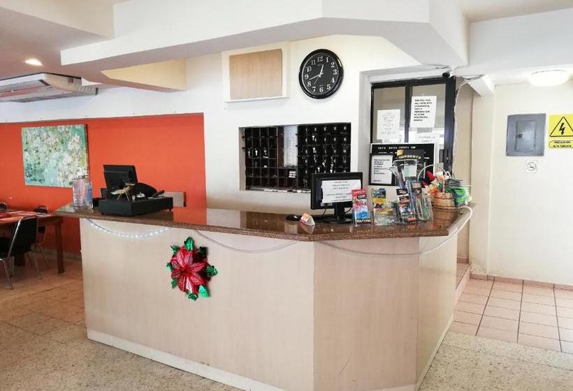 فندق Plaza Jacona