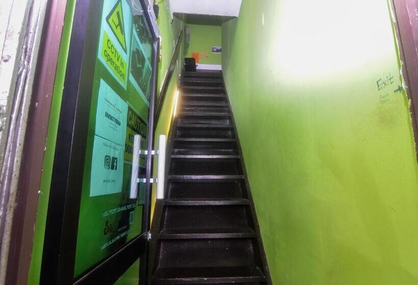 Отель Spot On 89929 Tropical Lodge