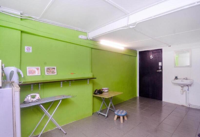 Отель Spot On 89929 Tropical Lodge