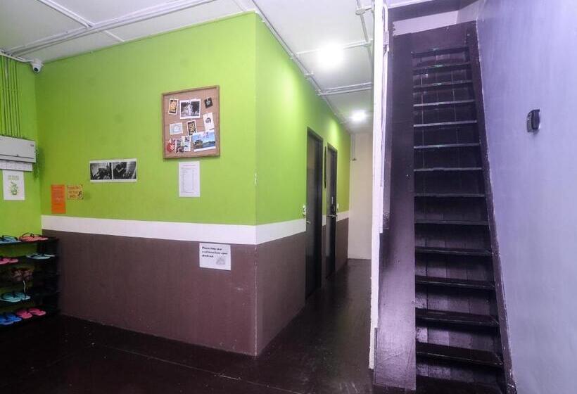 Отель Spot On 89929 Tropical Lodge