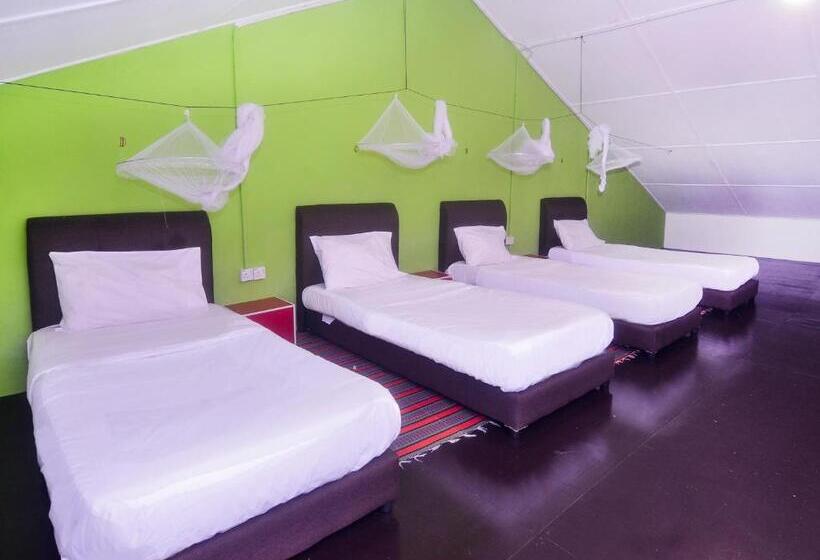 Отель Spot On 89929 Tropical Lodge