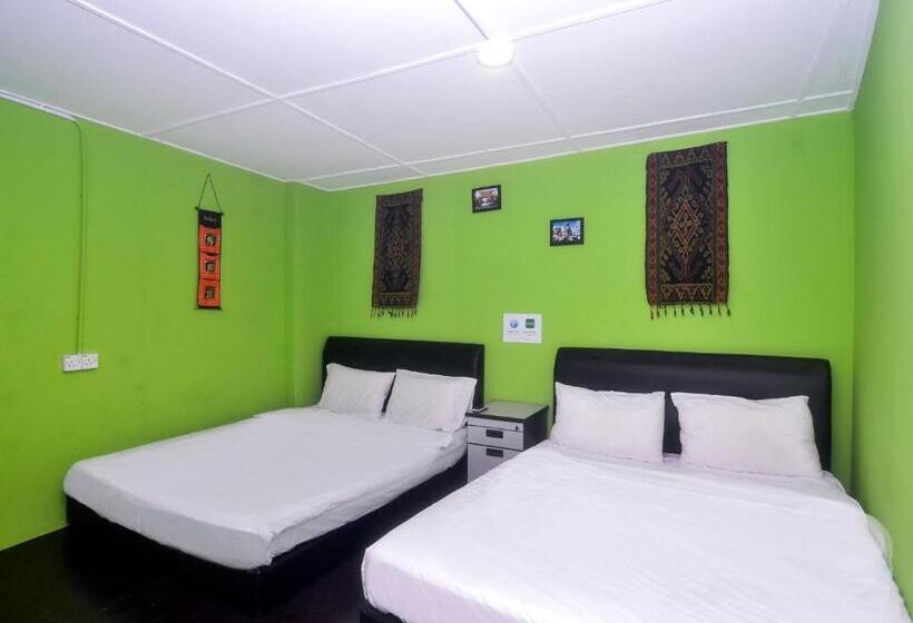 Отель Spot On 89929 Tropical Lodge