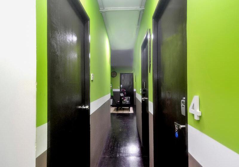 Отель Spot On 89929 Tropical Lodge