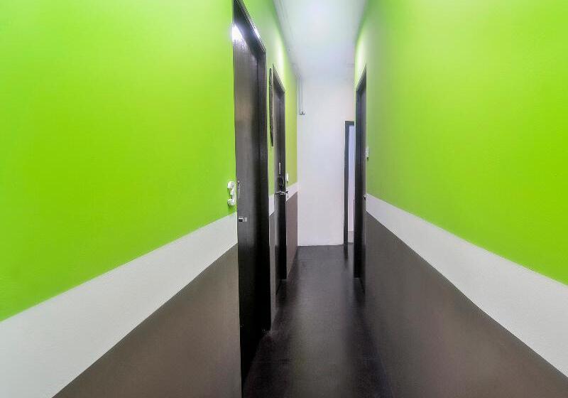 Отель Spot On 89929 Tropical Lodge