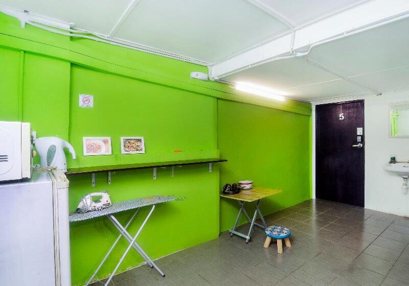 Отель Spot On 89929 Tropical Lodge