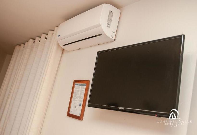 هتل Suite Luna Del Valle