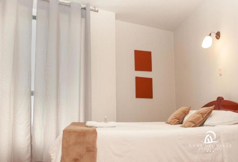 هتل Suite Luna Del Valle